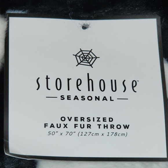 Storehouse Ghost Throw Blanket Oversized Faux Fur Halloween Throw - Picture 7 of 7